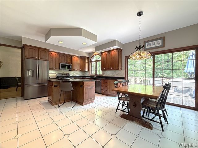 914 Underhill Road, Aurora, NY 14052