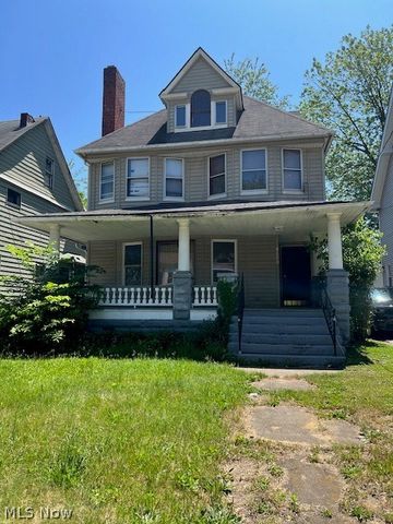 10842 Grantwood Avenue, Cleveland, OH 44108
