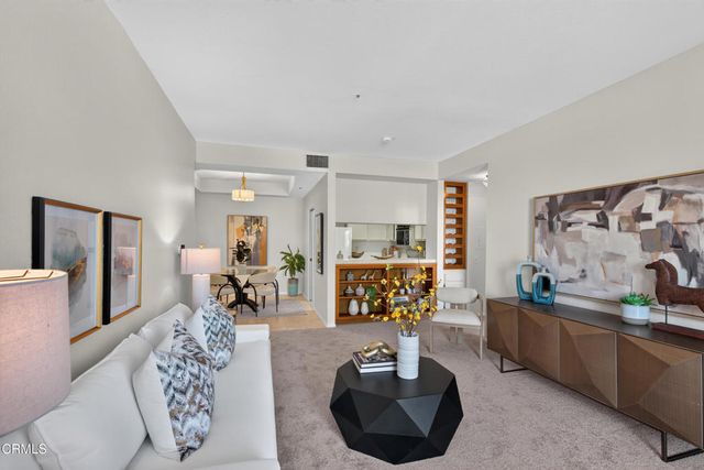 245 S Holliston Avenue 309, Pasadena, CA 91106