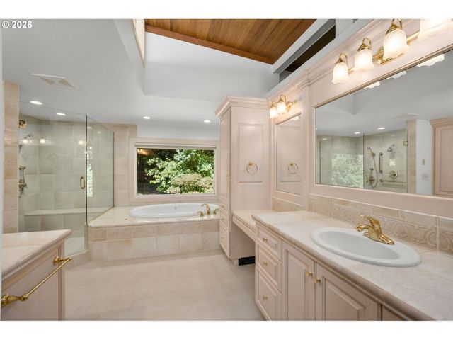 11025 S TRYON Ave, Portland, OR 97219