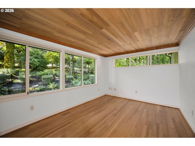 11025 S TRYON Ave, Portland, OR 97219
