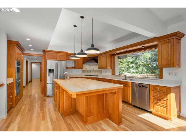 11025 S TRYON Ave, Portland, OR 97219