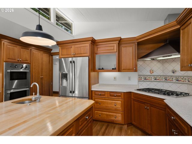 11025 S TRYON Ave, Portland, OR 97219