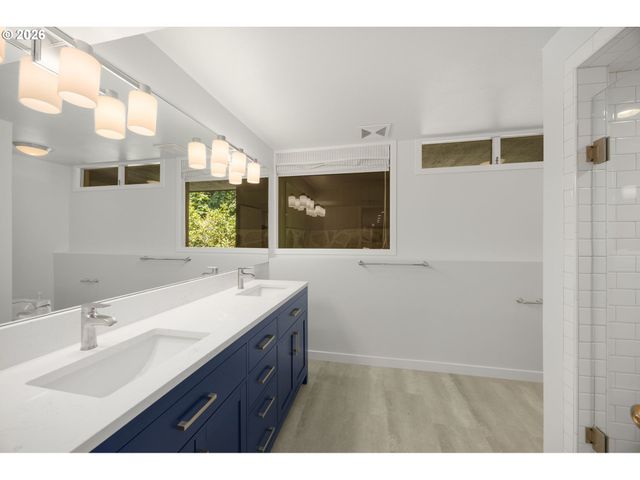 11025 S TRYON Ave, Portland, OR 97219