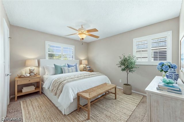 1549 Sandpiper ST 82, Naples, FL 34102