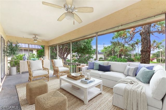 1549 Sandpiper ST 82, Naples, FL 34102