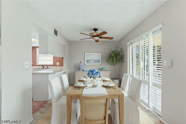 1549 Sandpiper ST 82, Naples, FL 34102