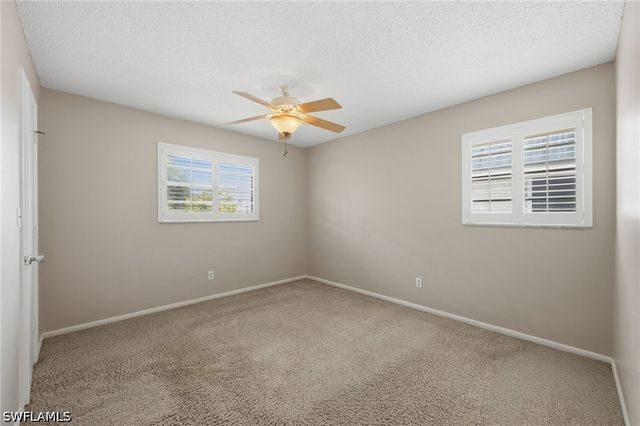 1549 Sandpiper ST 82, Naples, FL 34102