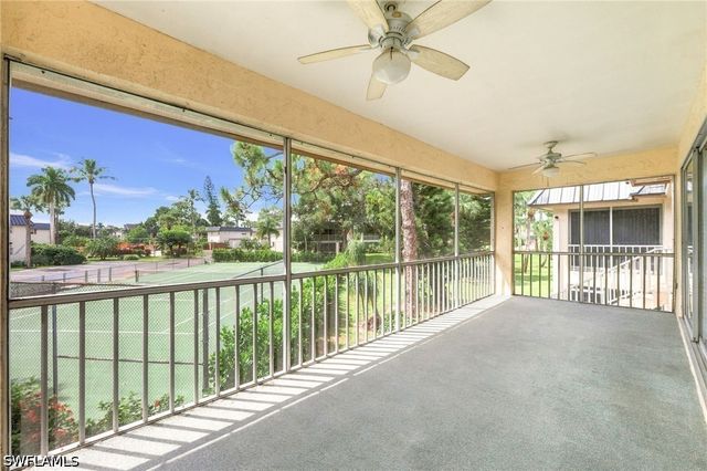1549 Sandpiper ST 82, Naples, FL 34102