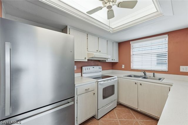 1549 Sandpiper ST 82, Naples, FL 34102