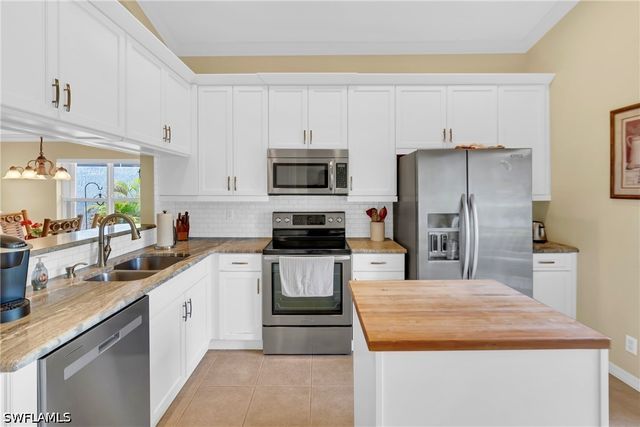 8832 Cascades Isle BLVD, Estero, FL 33928