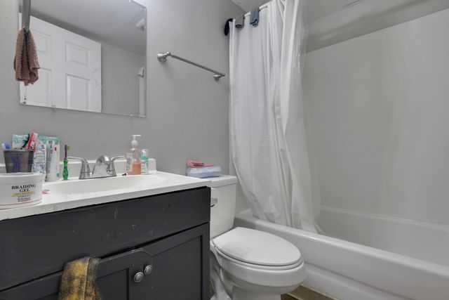 199-201 E Innis Avenue, Columbus, OH 43207