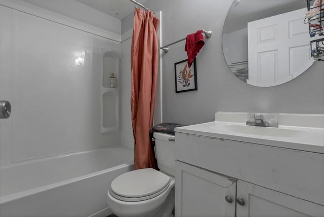 199-201 E Innis Avenue, Columbus, OH 43207