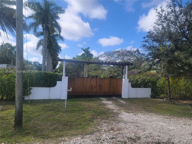 18150 SW 368th ST, Homestead, FL 33034