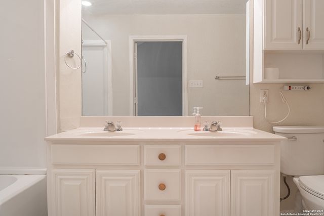 6039 Still Meadow, San Antonio, TX 78222