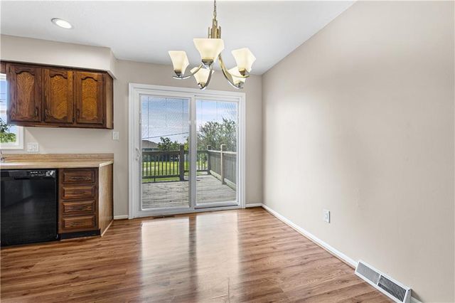 409 W South Street, Spring Hill, KS 66083