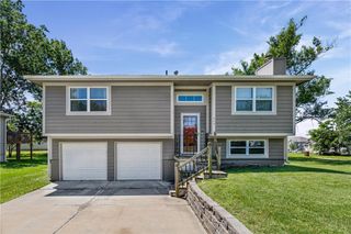 409 W South Street, Spring Hill, KS 66083