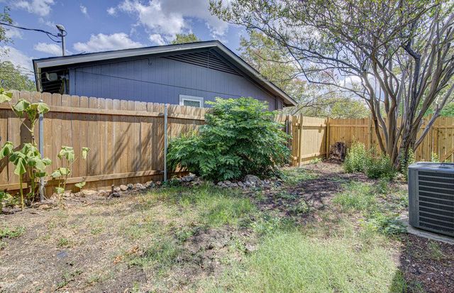 5006 Brighton RD A, Austin, TX 78745