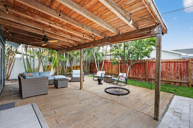 4139 Wingo Street, Jupiter, FL 33469