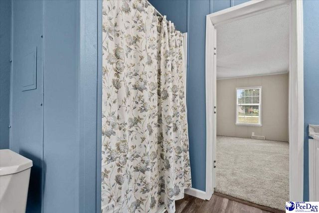 427 E Friendfield Rd, Coward, SC 29530