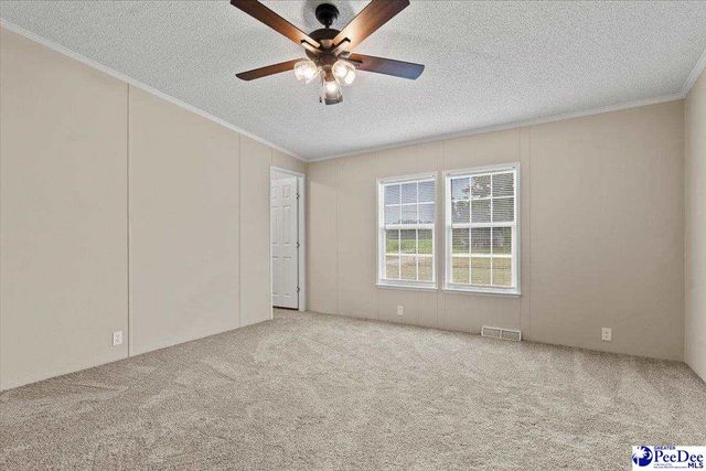 427 E Friendfield Rd, Coward, SC 29530