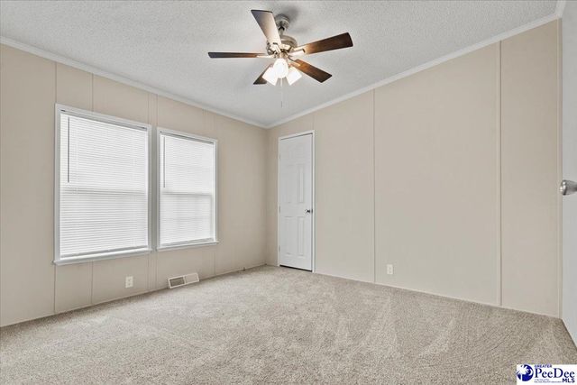 427 E Friendfield Rd, Coward, SC 29530