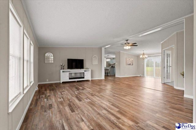 427 E Friendfield Rd, Coward, SC 29530