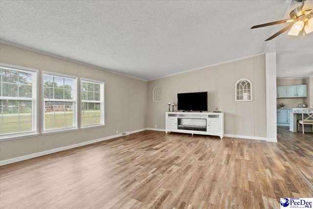 427 E Friendfield Rd, Coward, SC 29530
