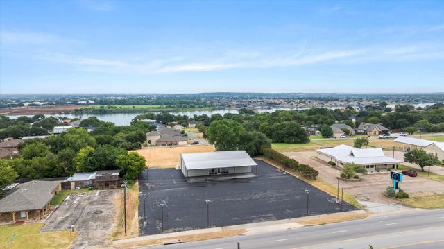 1817 S Morgan Street, Granbury, TX 76048