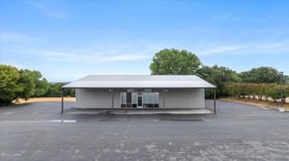 1817 S Morgan Street, Granbury, TX 76048