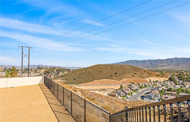 4021 Hudson Lane, Lake Elsinore, CA 92530