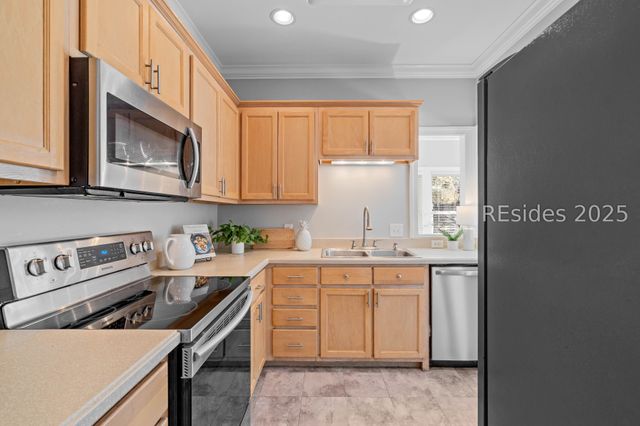 415 Joshua Ct, Beaufort, SC 29902