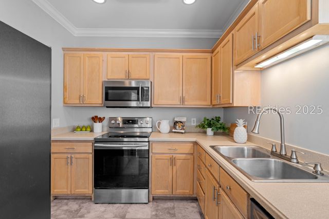 415 Joshua Ct, Beaufort, SC 29902