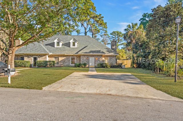 415 Joshua Ct, Beaufort, SC 29902