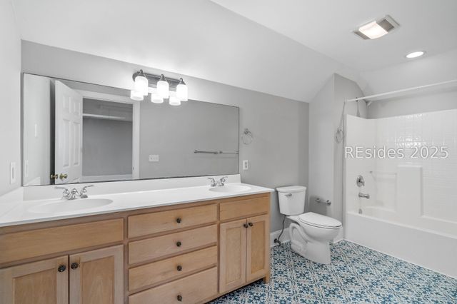 415 Joshua Ct, Beaufort, SC 29902