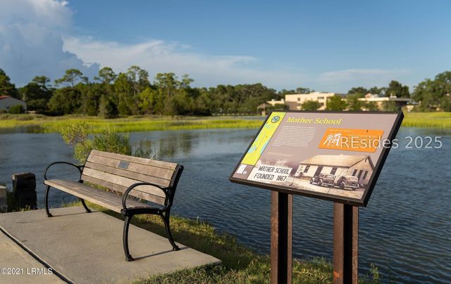 415 Joshua Ct, Beaufort, SC 29902