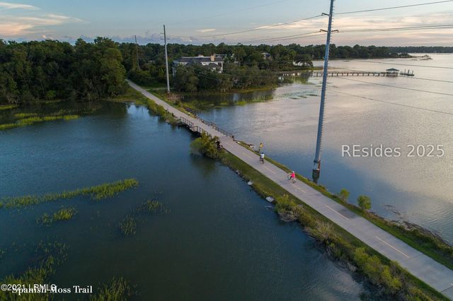 415 Joshua Ct, Beaufort, SC 29902