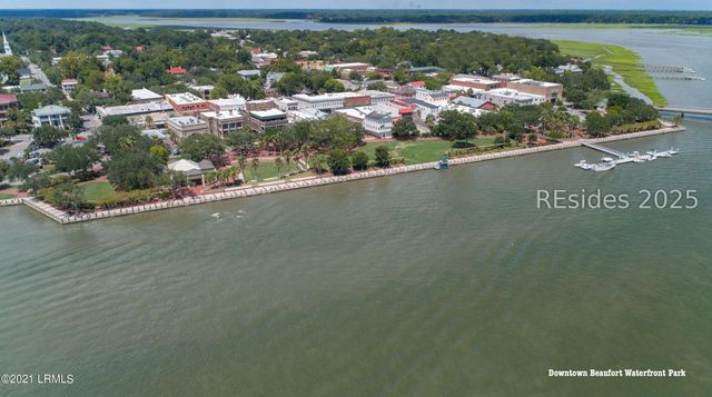 415 Joshua Ct, Beaufort, SC 29902