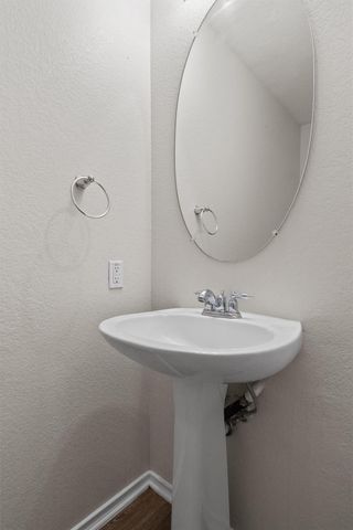 5825 Silver Screen DR, Austin, TX 78747