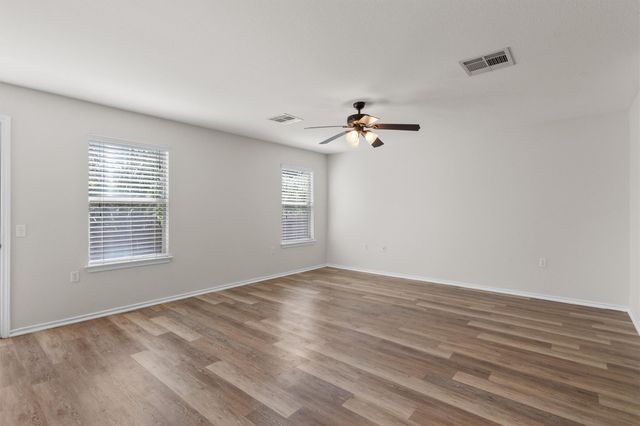 5825 Silver Screen DR, Austin, TX 78747