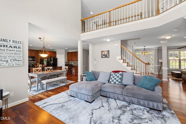 104 Woodlawn Drive, Hillsborough, NC 27278