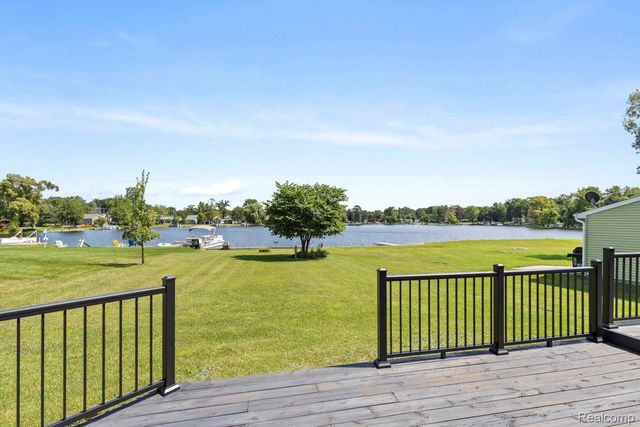 3133 BULL DOG Lane, Surrey Township, MI 48622