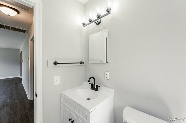 111 N Mapleleaf Ave, Highland Springs, VA 23075
