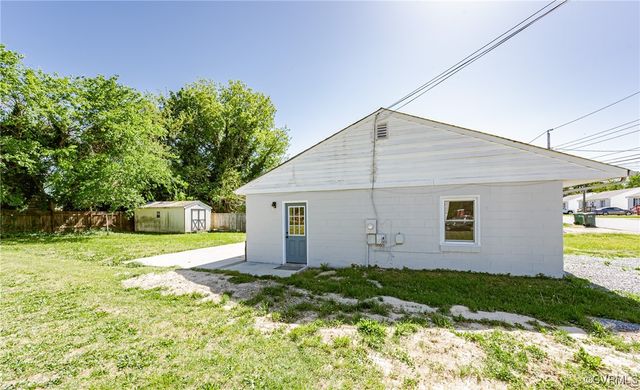 111 N Mapleleaf Ave, Highland Springs, VA 23075
