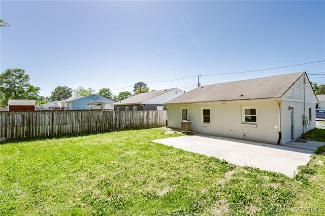 111 N Mapleleaf Ave, Highland Springs, VA 23075