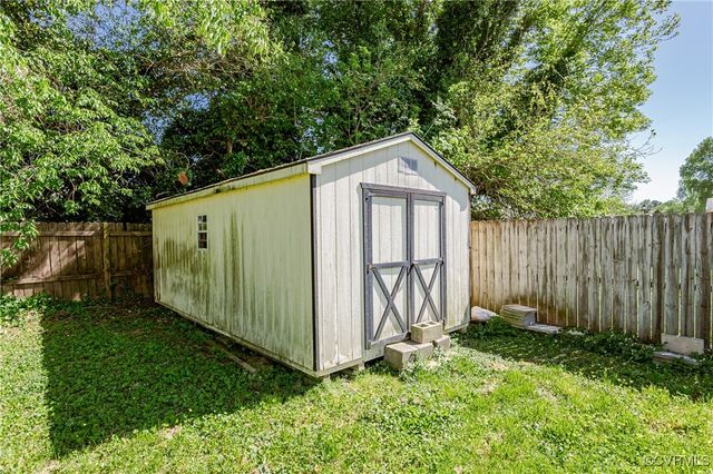 111 N Mapleleaf Ave, Highland Springs, VA 23075