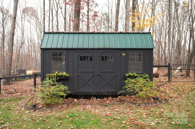 2656 Lee Lawing Road, Lincolnton, NC 28092