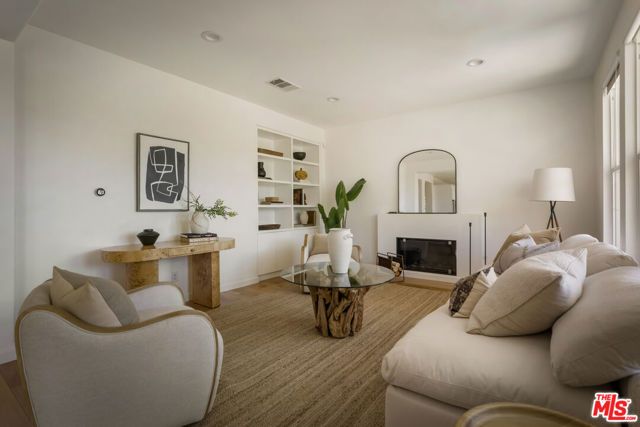 675 Shafter Way, Los Angeles, CA 90042