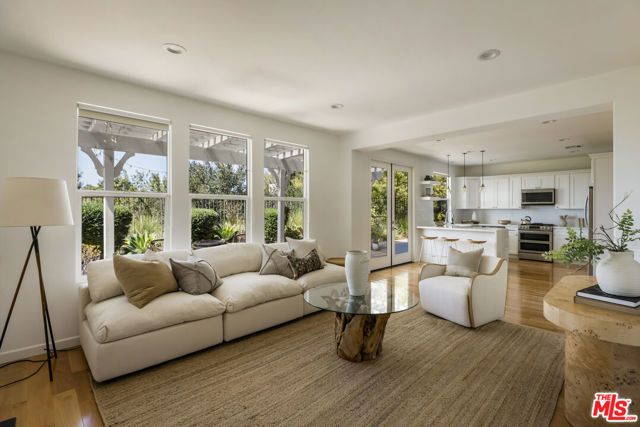 675 Shafter Way, Los Angeles, CA 90042