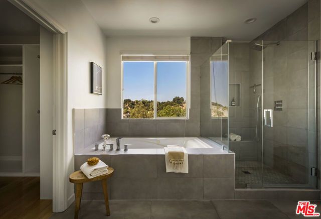 675 Shafter Way, Los Angeles, CA 90042